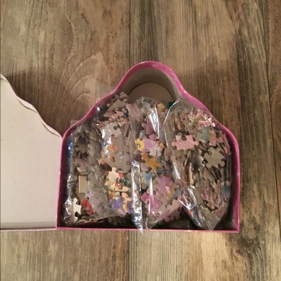 Disney Princess Glitter Puzzles (4) - Picture 4 of 7